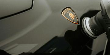 Comment protéger la peinture de votre supercar Logo