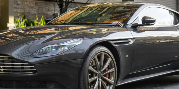 Quelle est la meilleure voiture pour les voyages sur route ? Logo